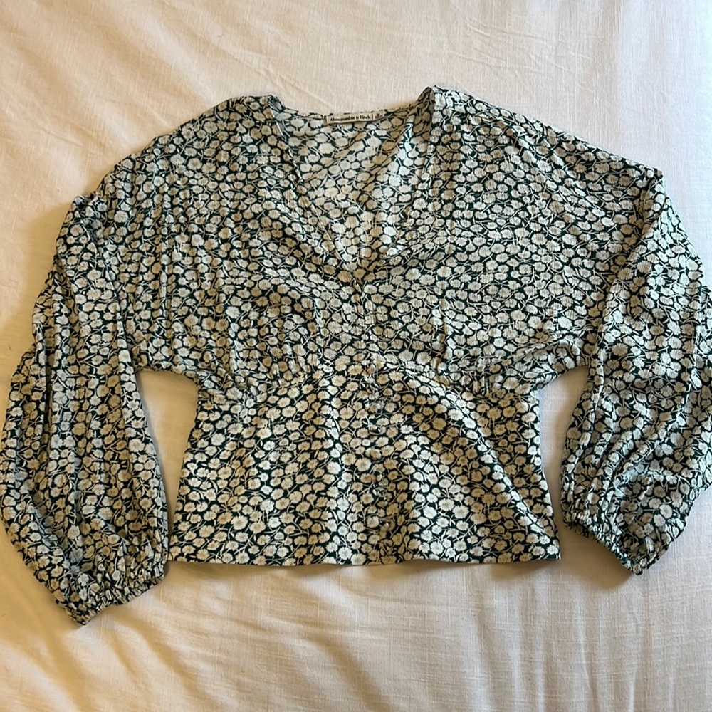 Abercrombie & Fitch blouse. Medium.